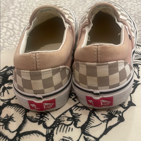 Vans Checkered Slip-On Shoes - Picture 3 of 7
